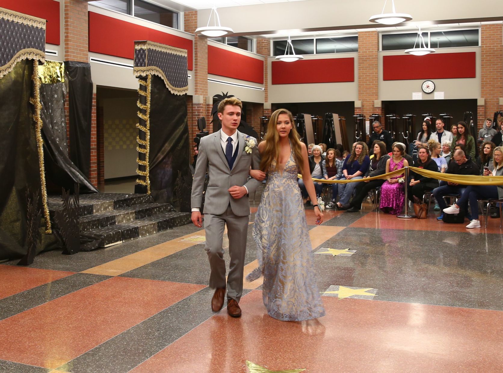 MC Prom 2018 (50).JPG